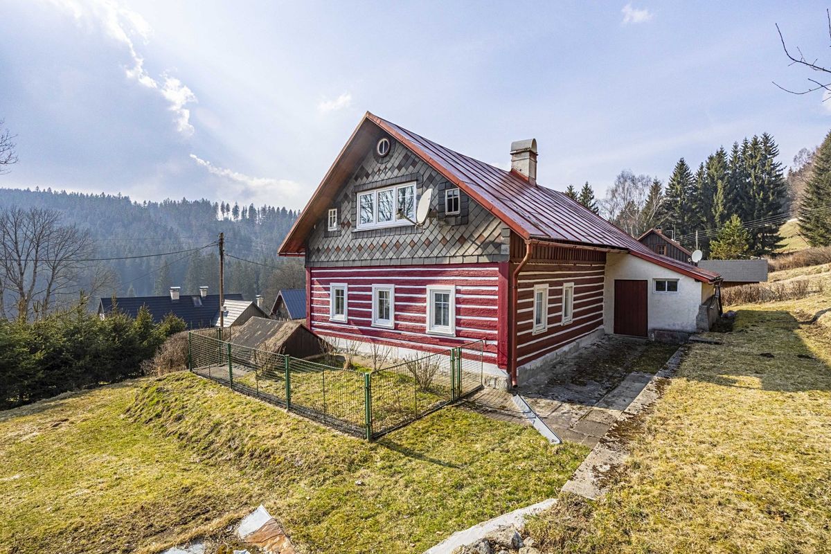 Prodej rodinného domu 150 m², pozemek 725 m²