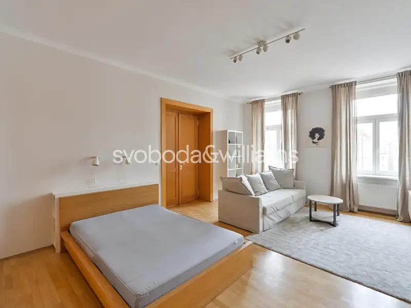 Prodej bytu 2+1 80 m², Praha – náhled fotky 1