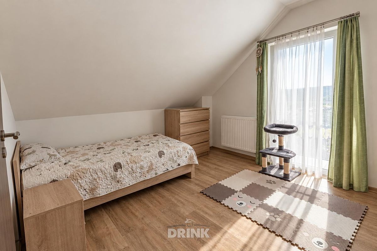 Prodej rodinného domu 134 m², pozemek 667 m² – fotografie 5