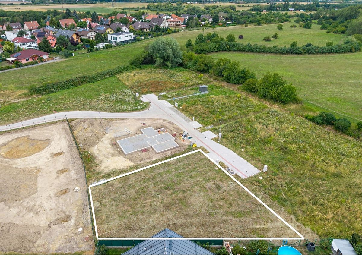 Prodej stavebního pozemku 675 m² – fotografie 3