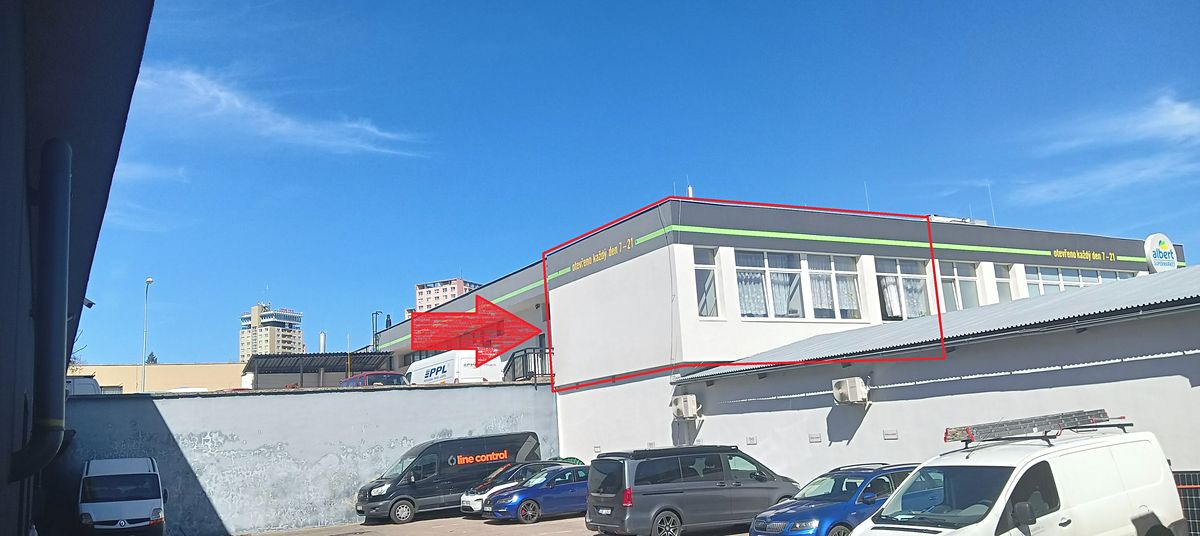 Pronájem bytu 2+1 72 m² – fotografie 2