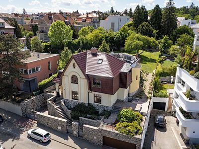 Prodej vily 713 m², pozemek 1323 m²