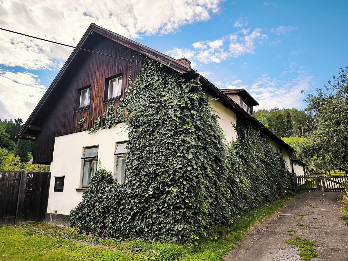 Prodej rodinného domu 150 m², pozemek 4024 m²