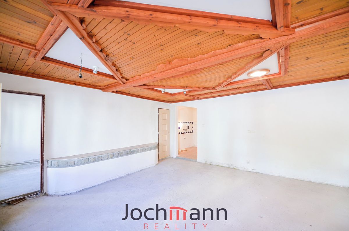 Prodej rodinného domu 310 m², pozemek 377 m² – fotografie 3