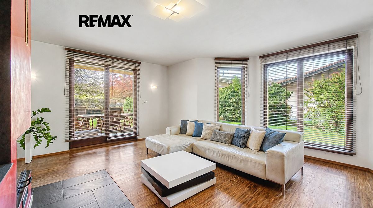 Prodej rodinného domu 181 m², pozemek 731 m², Praha – fotka 1 z 3