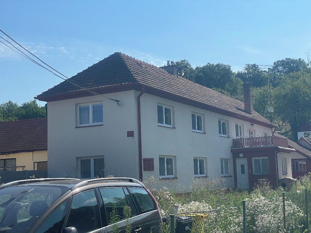 Dražba rodinného domu 294 m², pozemek 1370 m², Luhačovice – fotka 1 z 3