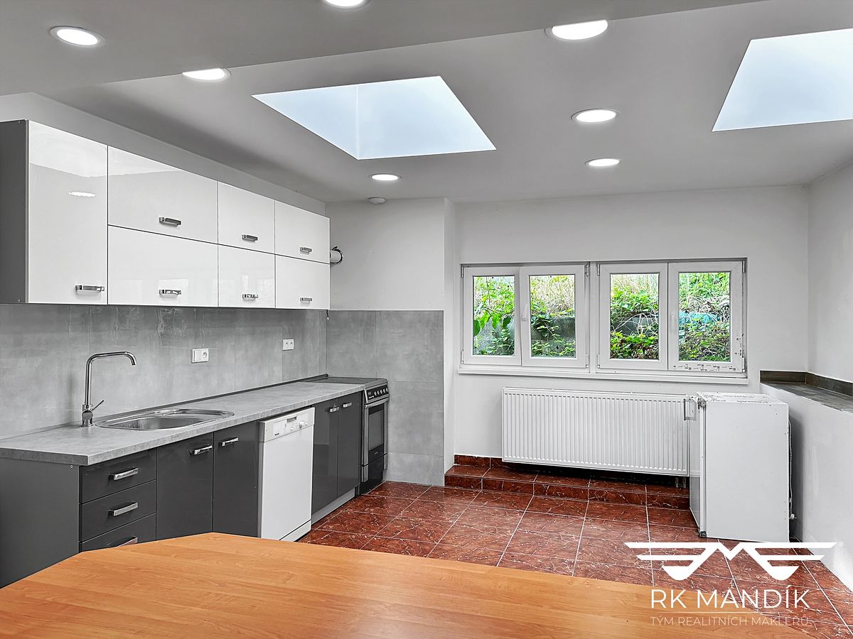 Pronájem bytu 2+kk 70 m²