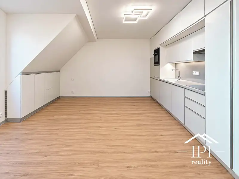 Pronájem bytu 2+kk 36 m², Děčín – náhled fotky 2