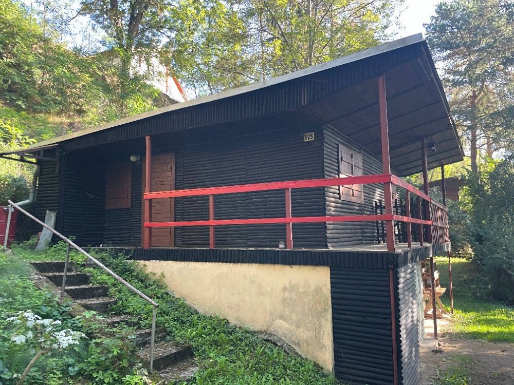 Dražba chaty 46 m², pozemek 384 m², Nevězice – fotka 1 z 3