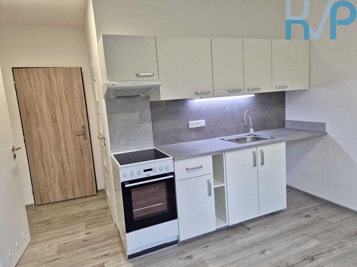 Pronájem bytu 2+kk 37 m²