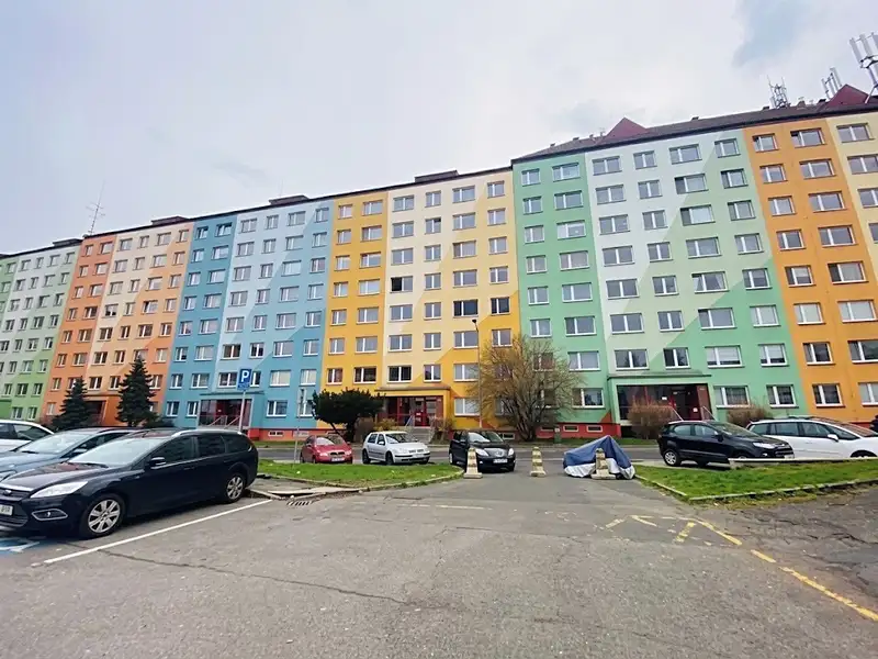 Prodej bytu 3+1 69 m², Teplice – náhled fotky 1