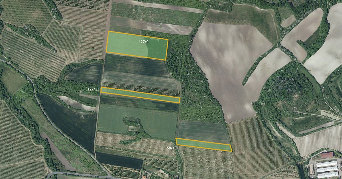 Prodej pole 133318 m², Želkovice – fotka 1 z 3