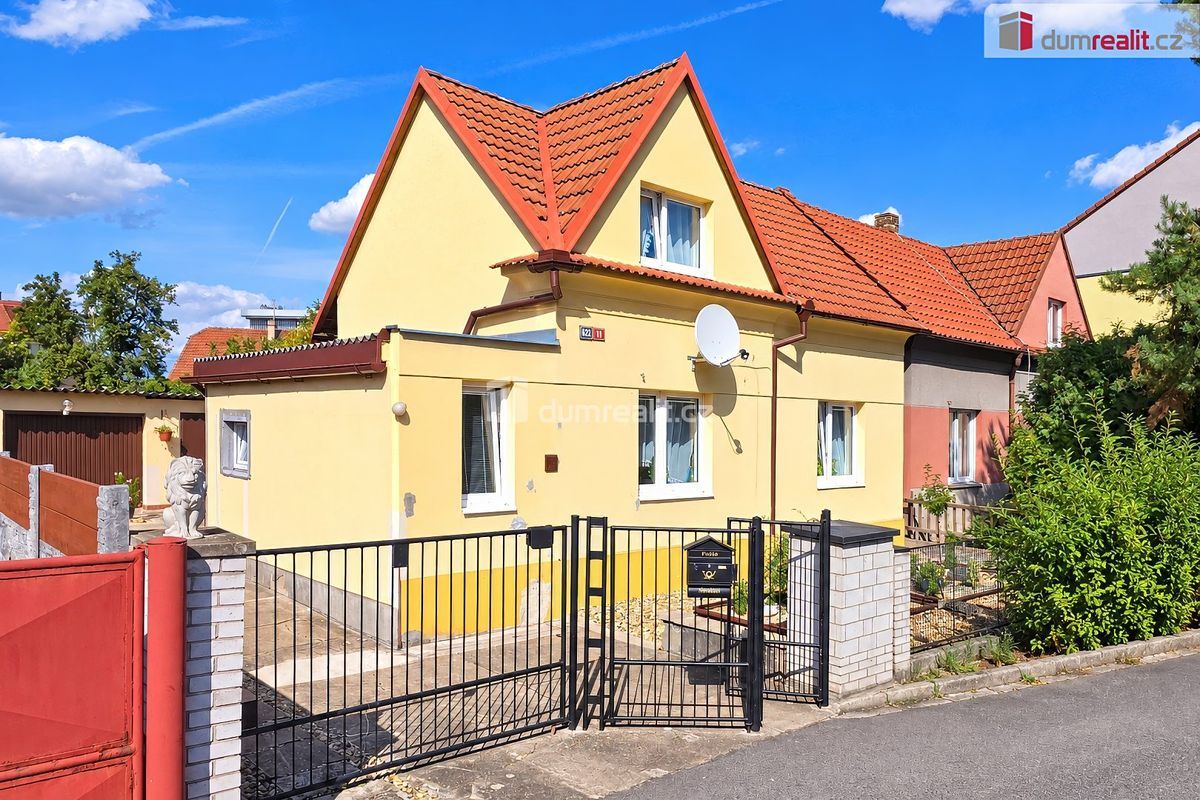 Prodej rodinného domu 100 m², pozemek 419 m², Mělník – fotka 1 z 3