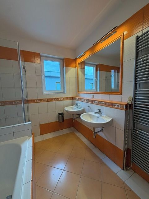 Pronájem bytu 3+kk 96 m² – fotografie 3