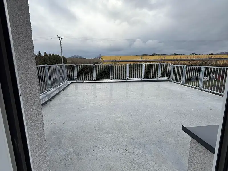 Pronájem bytu 3+kk 100 m², Šenov u Nového Jičína – náhled fotky 2