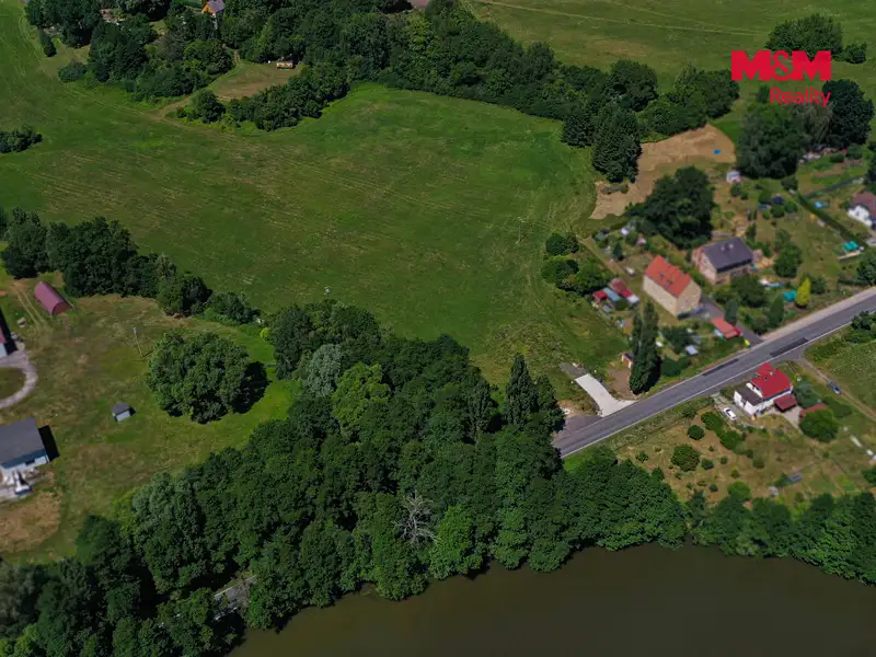 Prodej stavebního pozemku 586 m², Hájek – náhled fotky 3