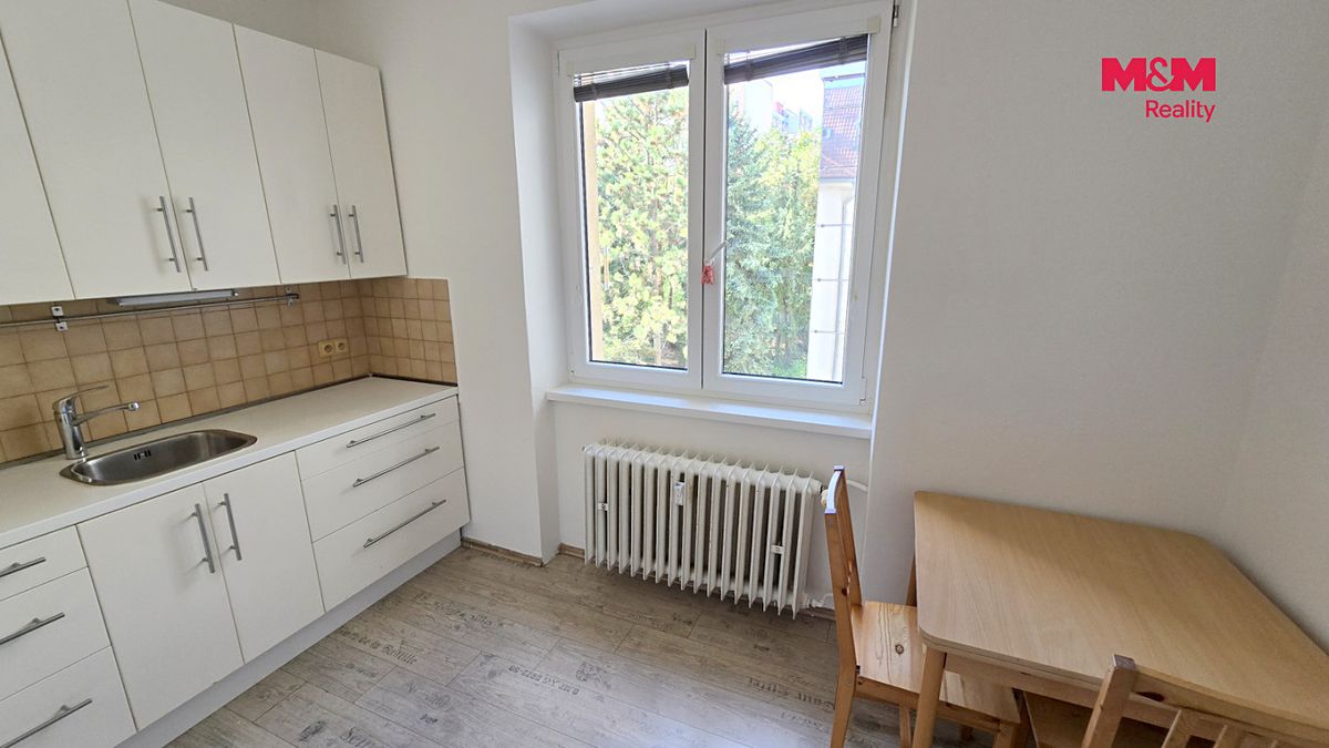Pronájem bytu 2+1 65 m² – fotografie 3