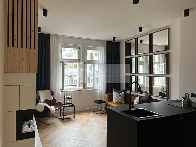 Prodej bytu 2+kk 49 m², Karlovy Vary – fotka 1 z 3