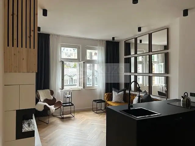 Prodej bytu 2+kk 49 m², Karlovy Vary – náhled fotky 1