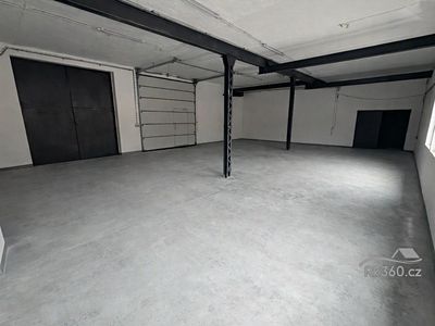 Pronájem skladového prostoru 133 m²