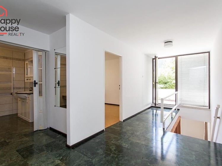 Wohnung 6+ zur Miete, 240 m² (16 von 25)