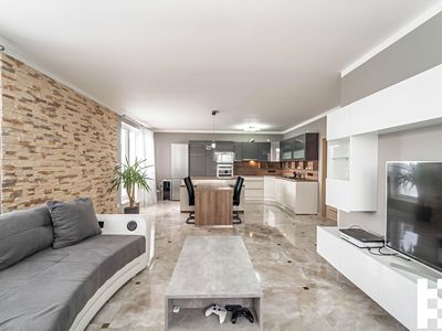 Prodej bytu 4+kk 81 m²