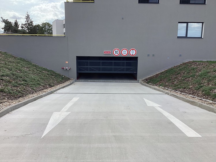 Нерухомість в оренду, 12 м² (5 з 6)