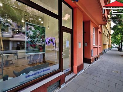 Pronájem obchodního prostoru 38 m²