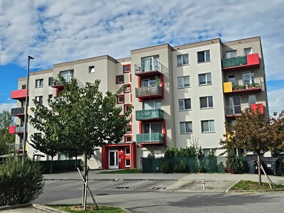 Prodej bytu 3+kk, 74 m² (3 z 38)