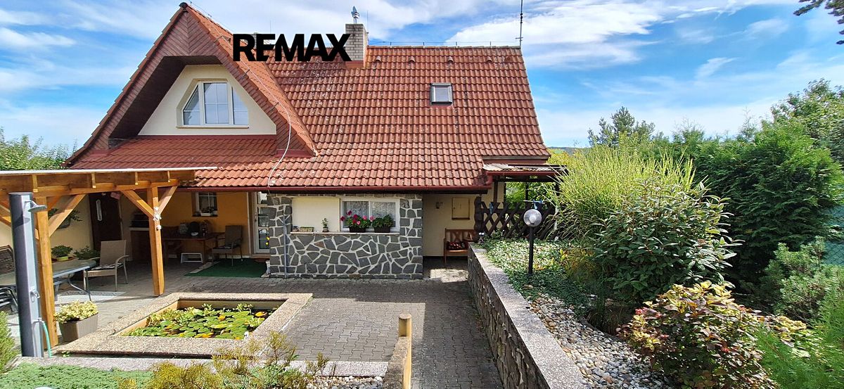 Prodej rodinného domu 92 m², pozemek 982 m² – fotografie 3