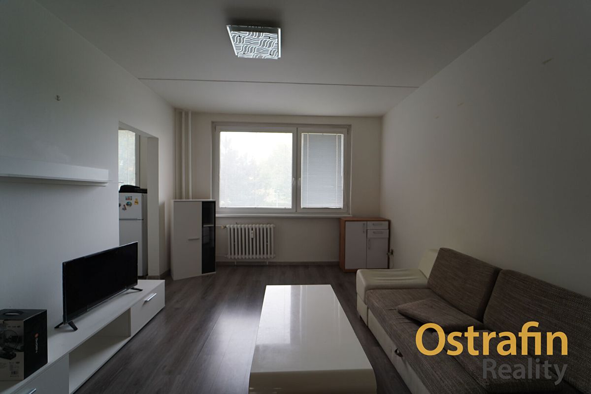 Pronájem bytu 1+kk 29 m² – fotografie 4