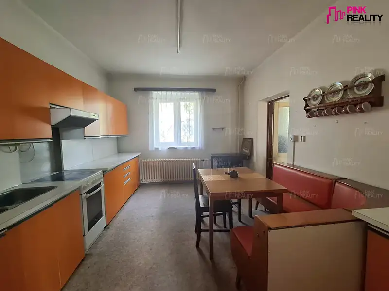 Prodej rodinného domu 129 m², pozemek 576 m², Hradec Králové – náhled fotky 2
