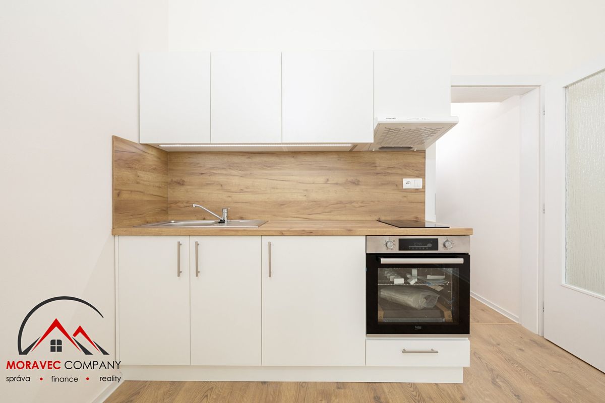 Pronájem bytu 1+kk 27 m²