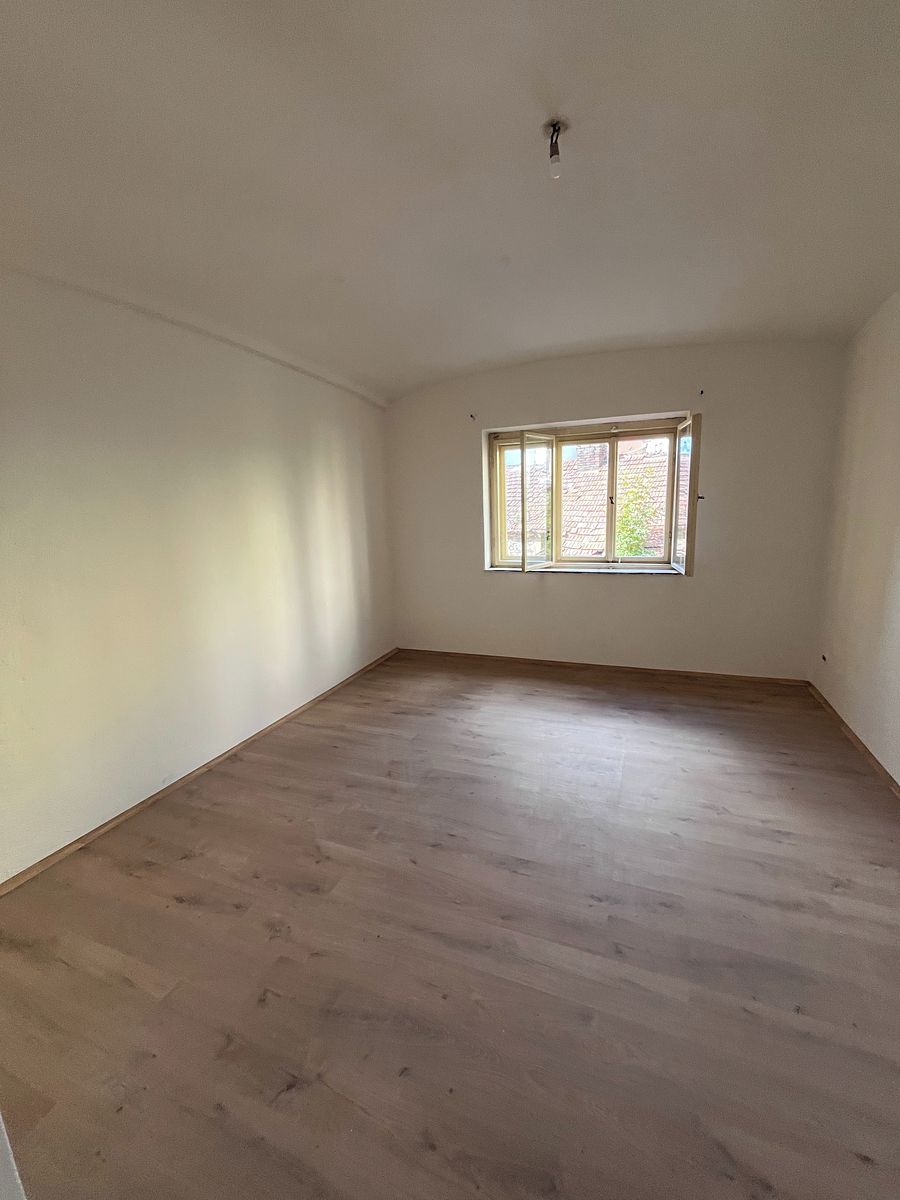 Pronájem bytu 2+1 58 m² – fotografie 4