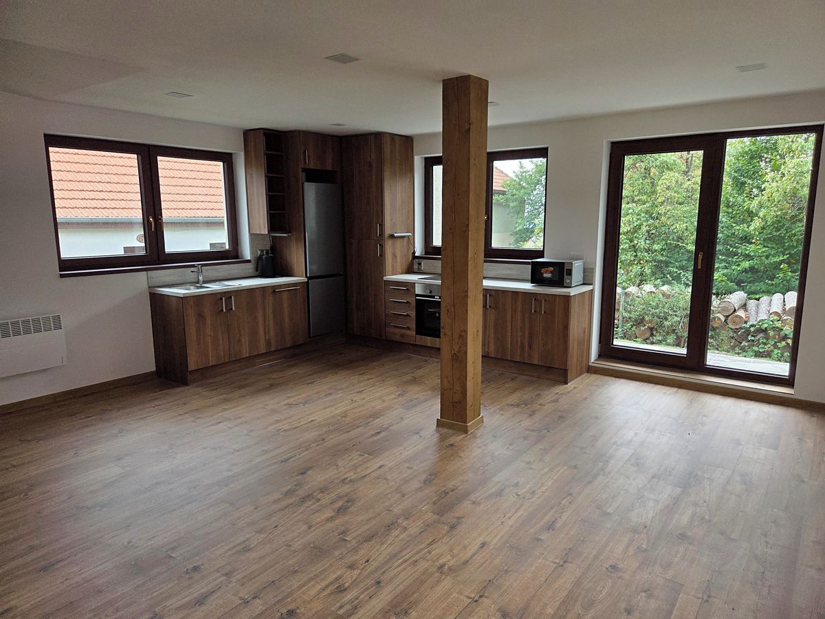 Pronájem rodinného domu 108 m², pozemek 320 m² – fotografie 3