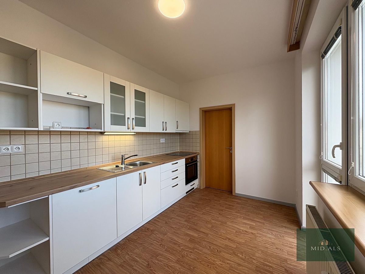 Pronájem bytu 2+1 60 m² – fotografie 5
