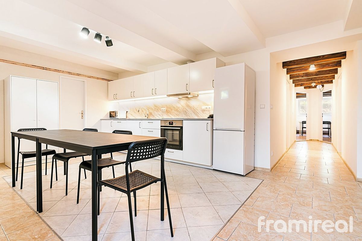 Pronájem bytu 5+1 90 m²