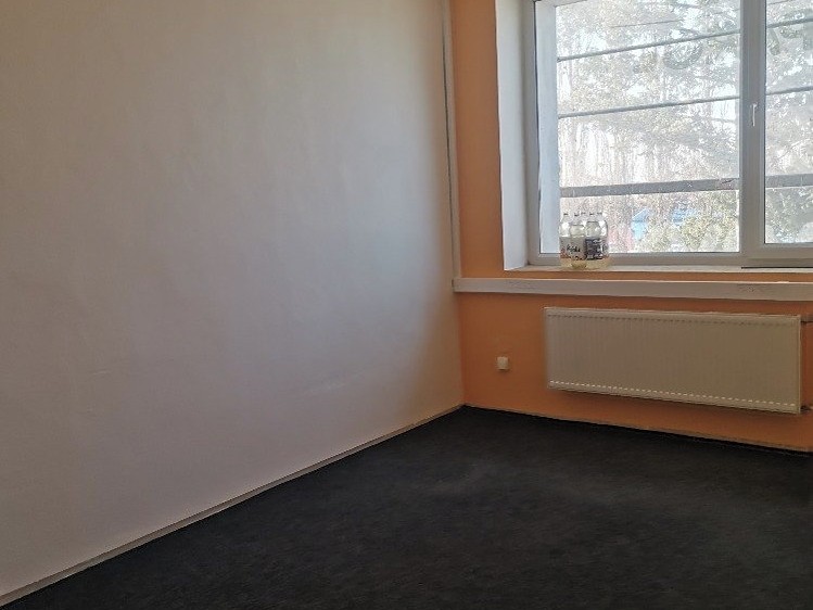 Комерційне приміщення в оренду, 17 м² (12 з 18)