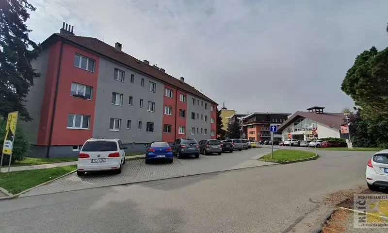 Pronájem bytu 3+1 73 m², Hulín – náhled fotky 2
