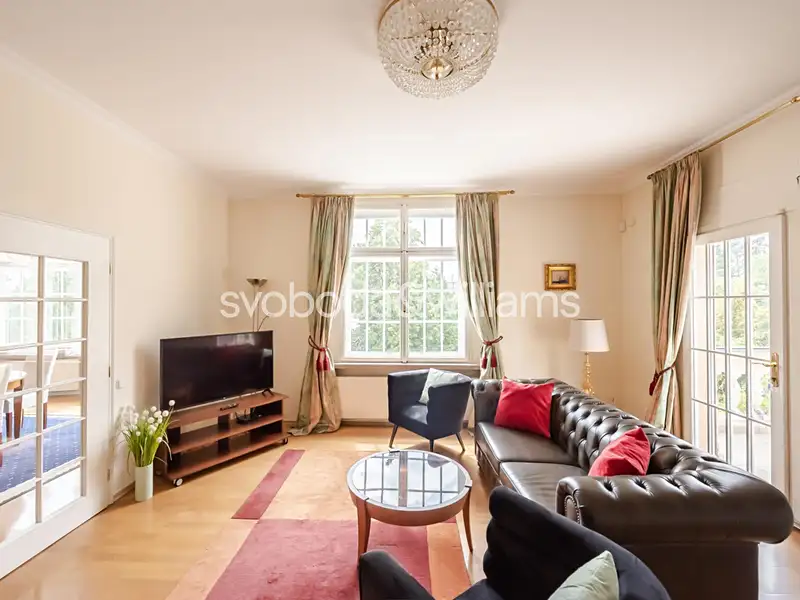 Pronájem bytu 3+1 150 m², Praha – náhled fotky 1