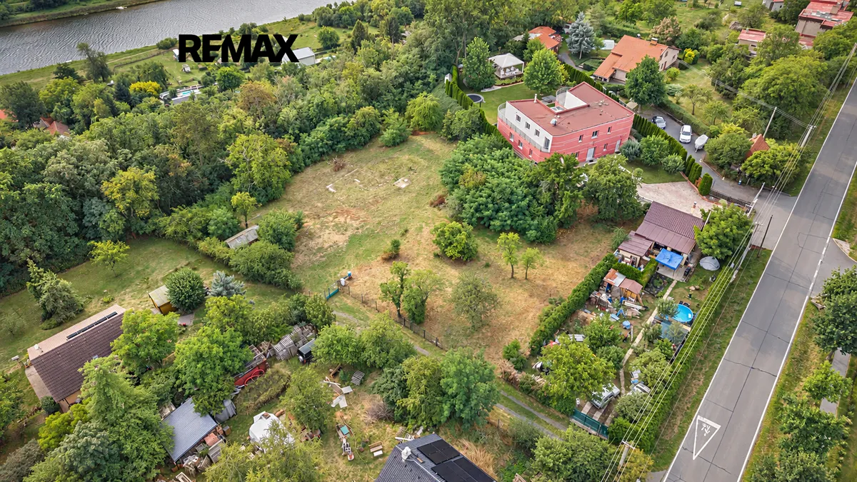 Prodej stavebního pozemku 3223 m²
