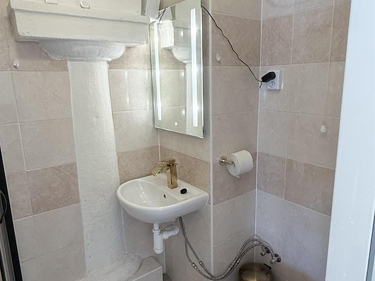Pronájem bytu 1+1, 32 m² (3 z 5)