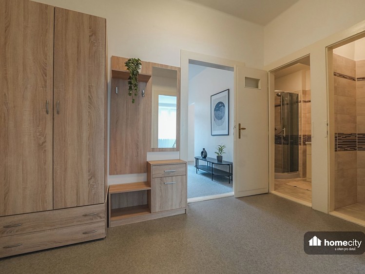 Pronájem bytu 3+kk, 75 m² (11 z 18)