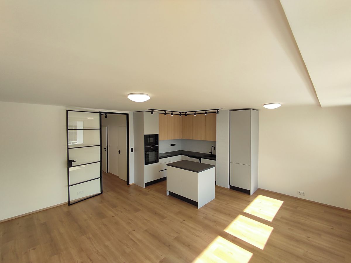 Pronájem bytu 3+kk 71 m²