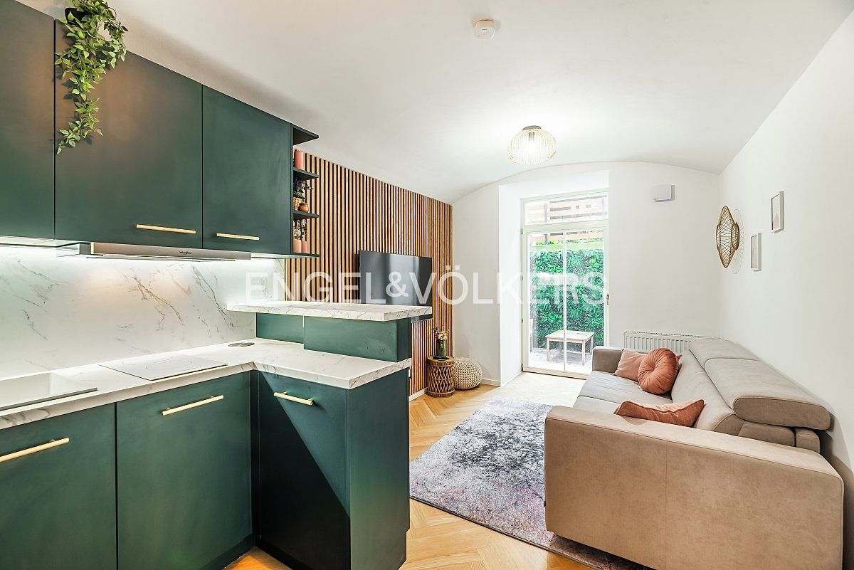 Pronájem bytu 1+kk 30 m²
