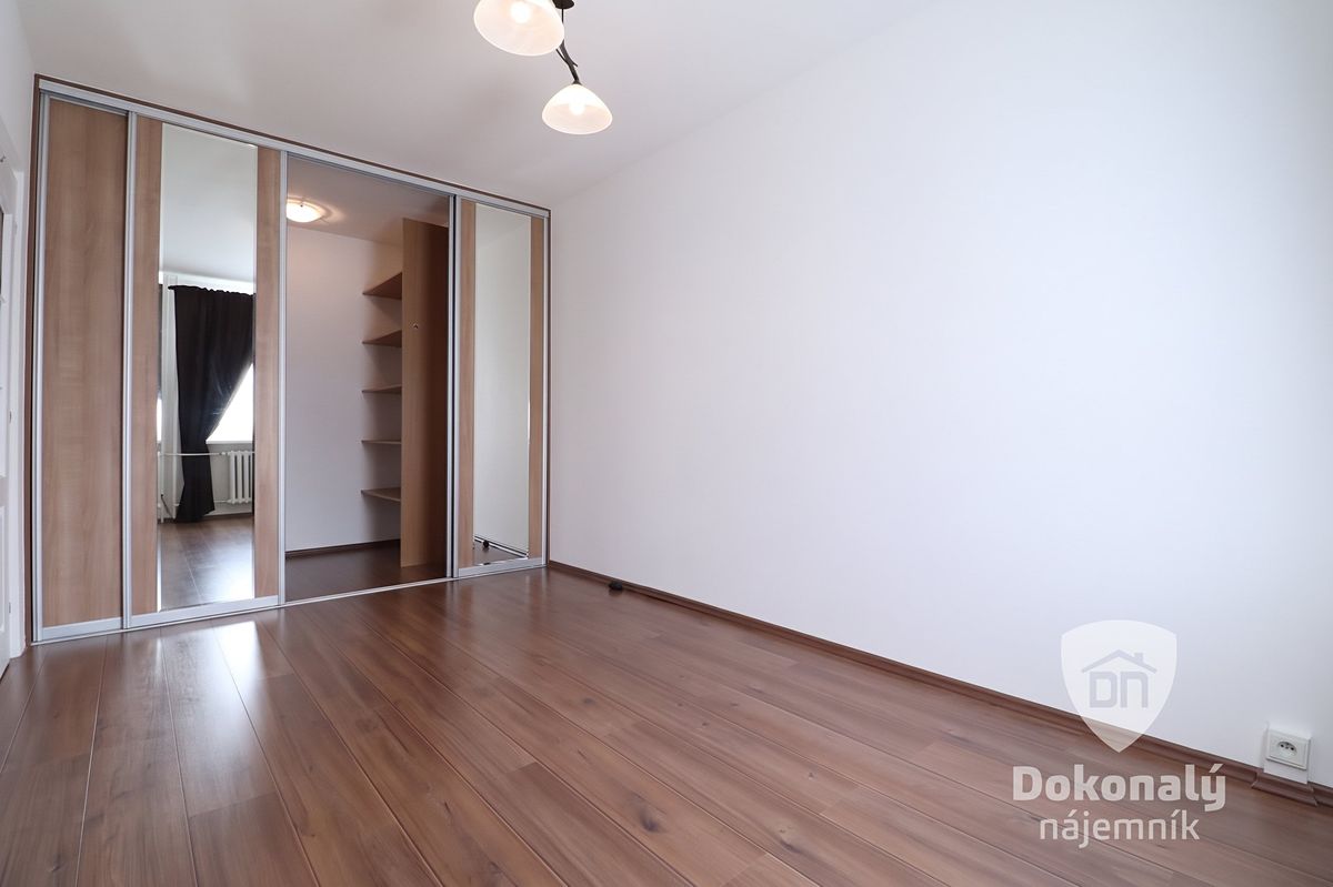 Pronájem bytu 3+1 72 m² – fotografie 3