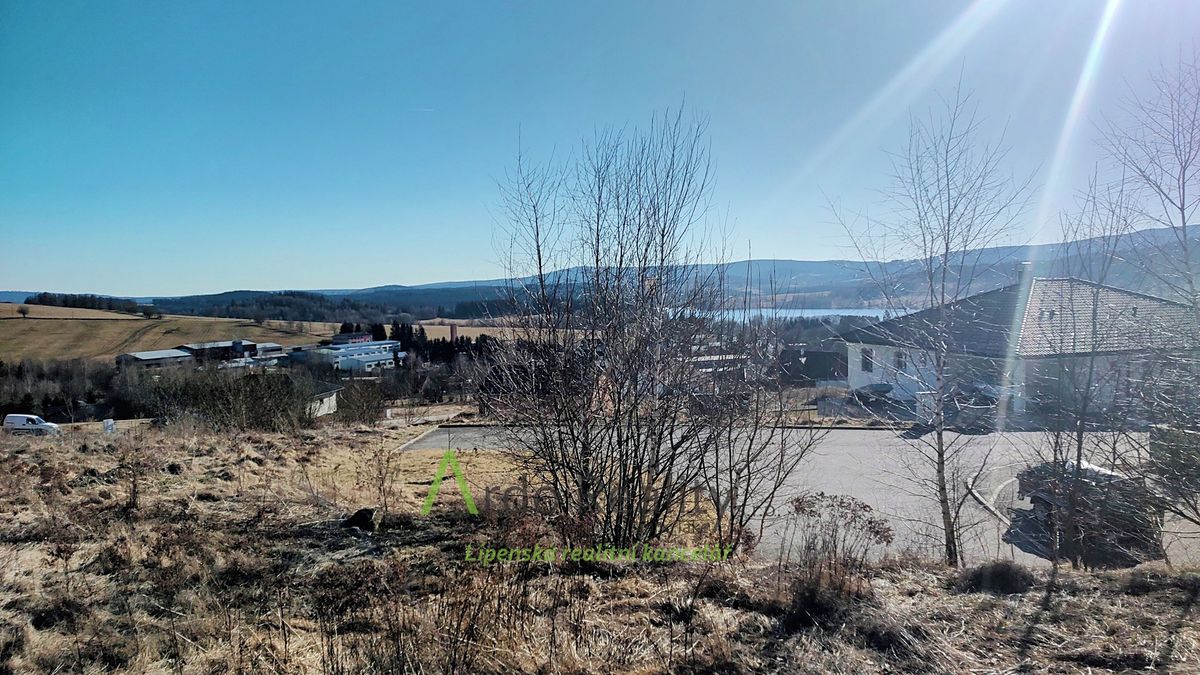 Prodej stavebního pozemku 690 m² – fotografie 4