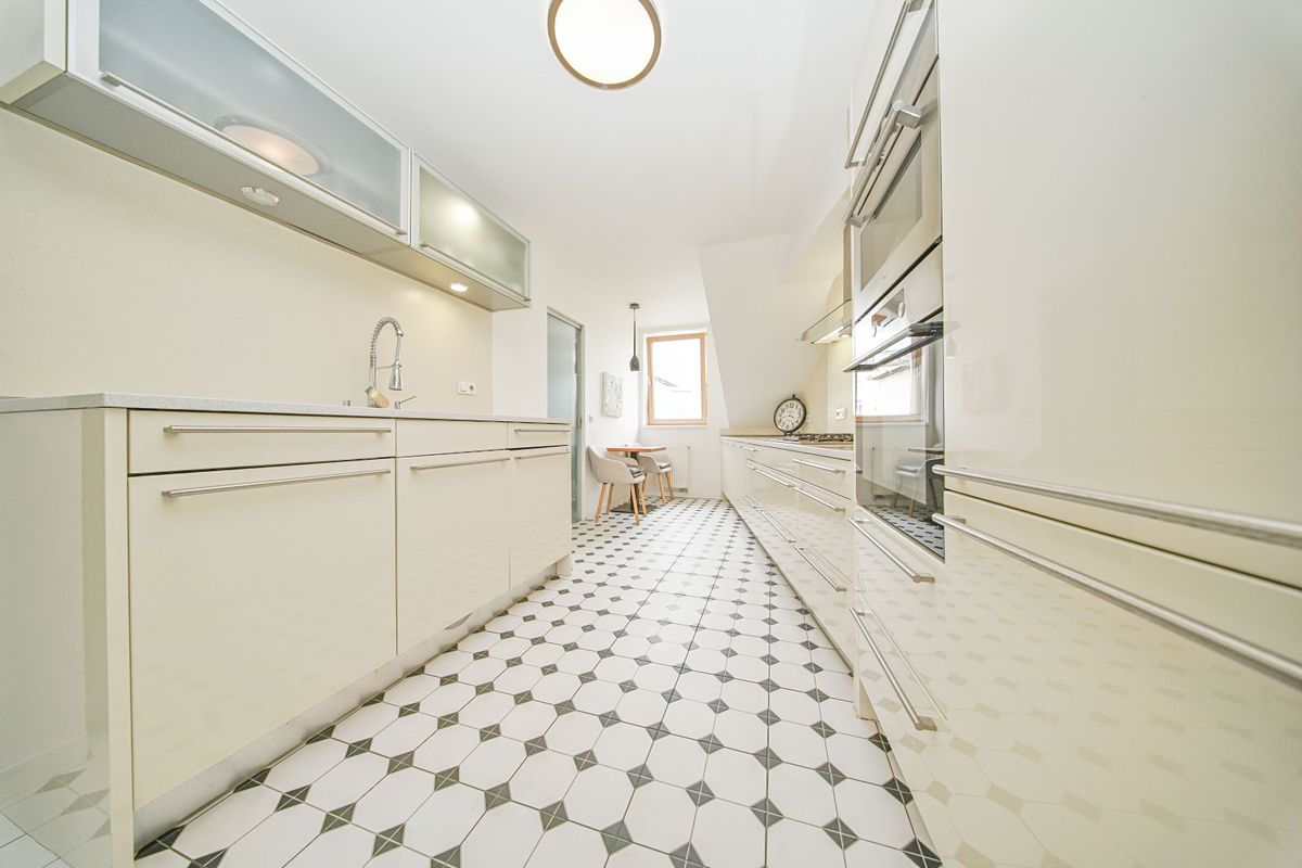 Prodej bytu 2+1 114 m² – fotografie 4