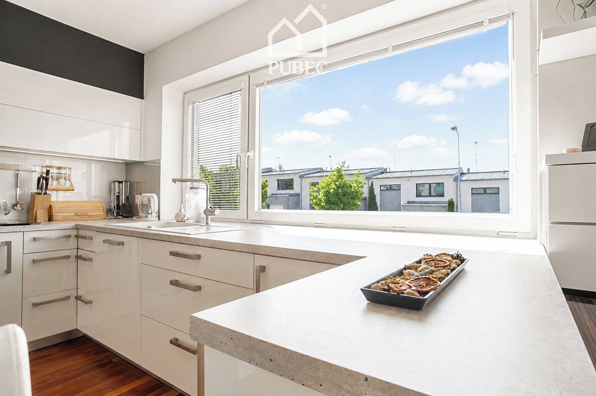 Pronájem bytu 3+kk 83 m² – fotografie 3
