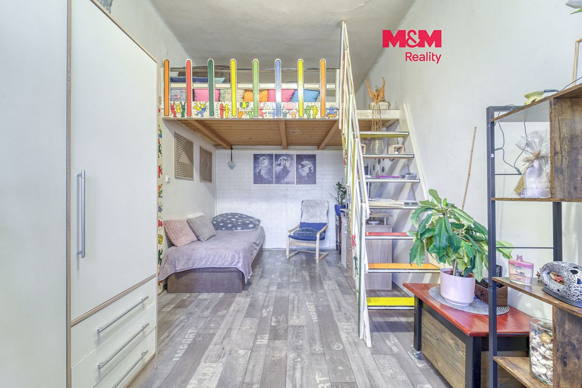 Pronájem bytu 1+1 32 m²